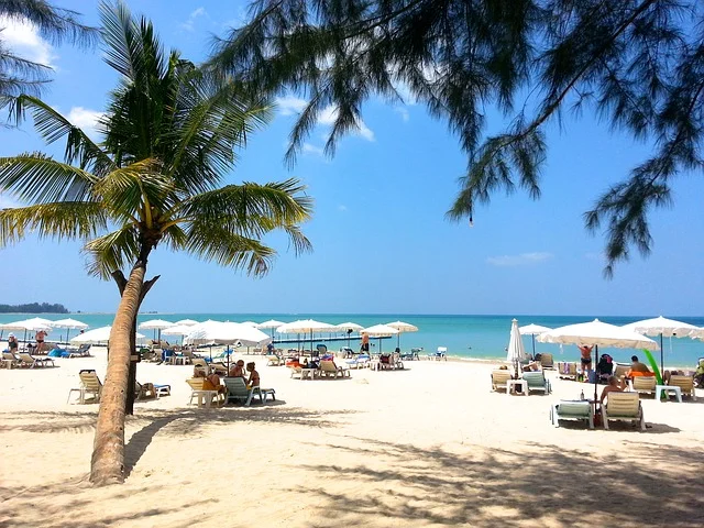 Phuket biely piesok na pláži