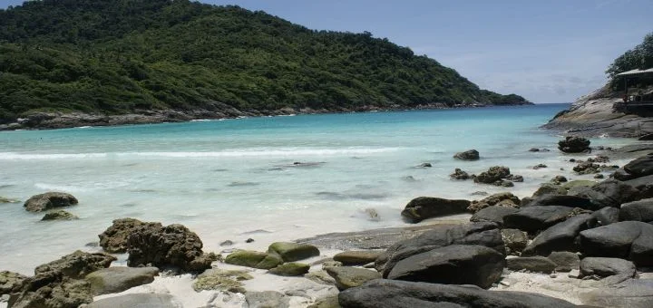 Phuket záliv ostrova