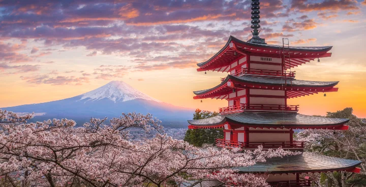 Jar v Japonsku - nielen rozkvitnuté čerešne Sakury